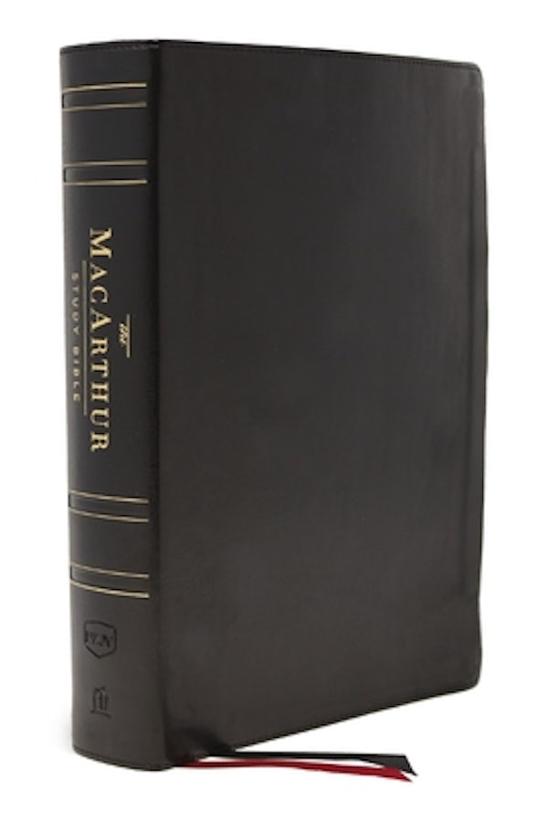 Cover image for Nkjv, MacArthur Study Bible, Black Genuine Leather, Thumb-Indexed, Comfort Print, isbn: 9780785241805