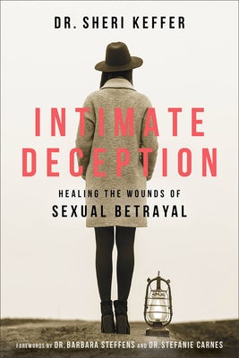 Cover image for Intimate Deception, isbn: 9780800735050