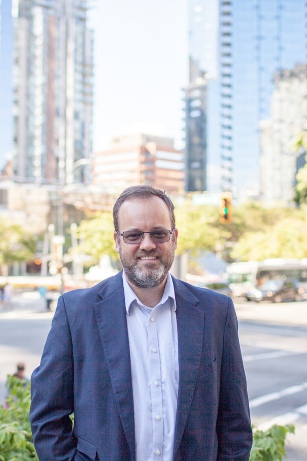 Cover image for Faithful and Fractured, isbn: 9780801098833