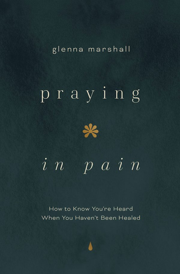 Cover image for Praying in Pain, isbn: 9780802436634