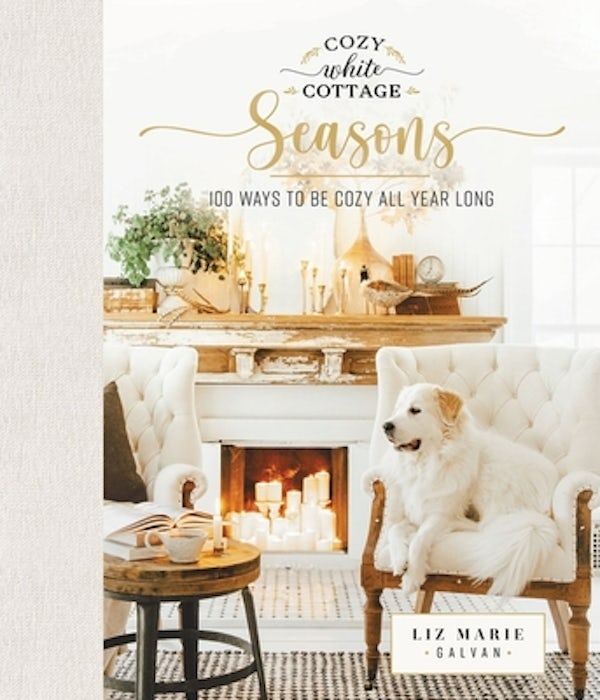 Cover image for Cozy White Cottage Seasons, isbn: 9781400224555