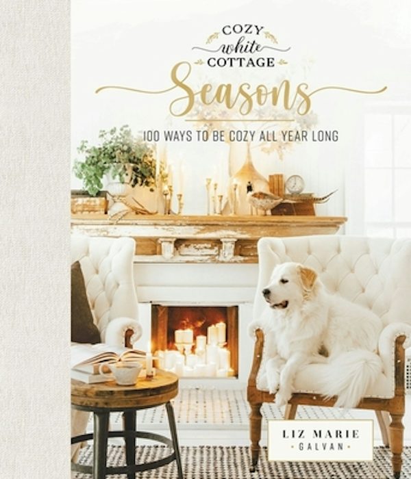 Cover image for Cozy White Cottage Seasons, isbn: 9781400224555