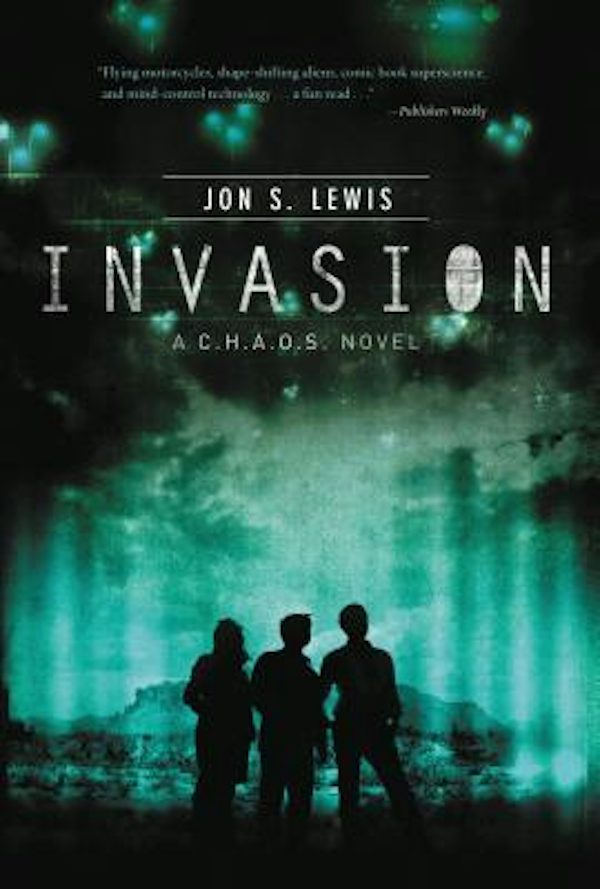 Cover image for Invasion, isbn: 9781401685423