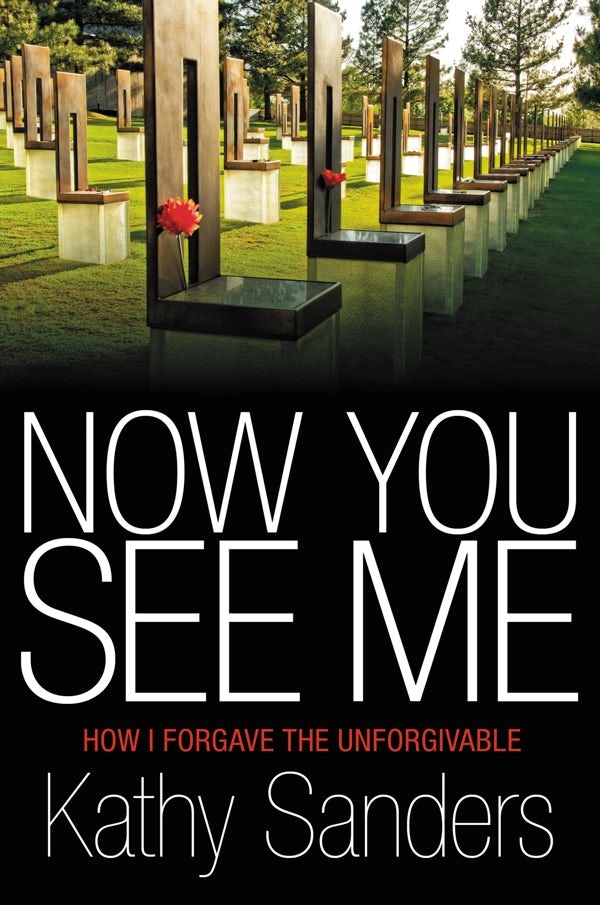 Cover image for Now You See Me, isbn: 9781455526192