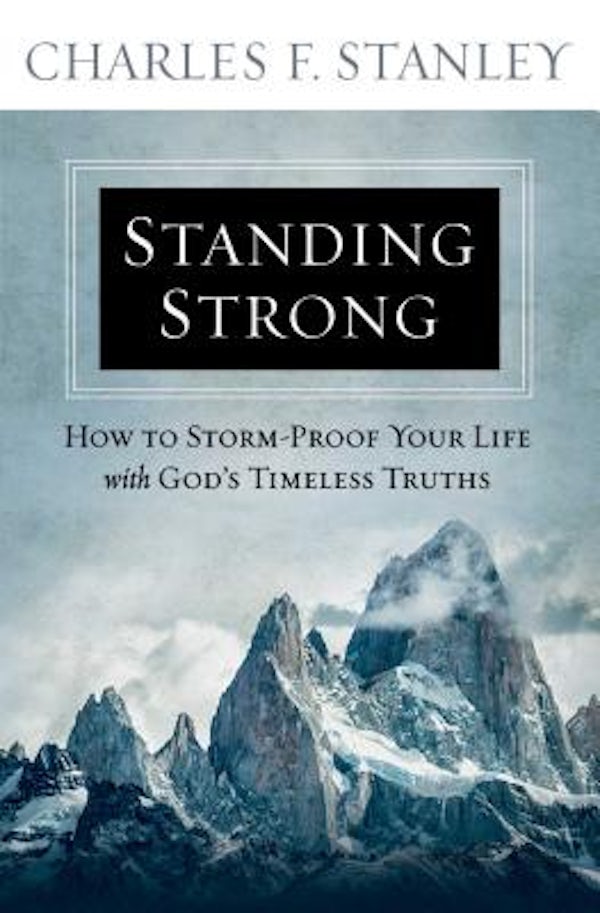 Cover image for Standing Strong, isbn: 9781501177408