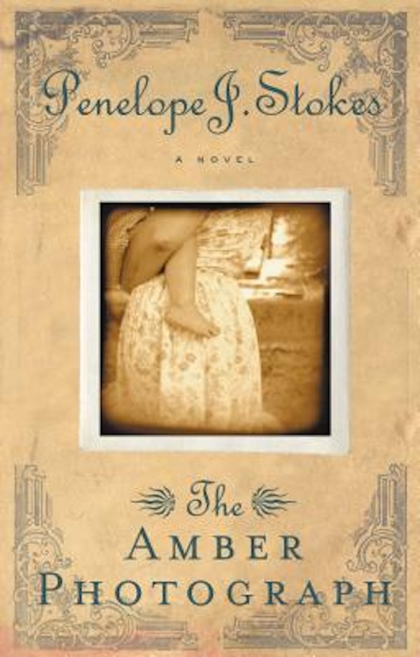 Cover image for The Amber Photograph, isbn: 9781595540522