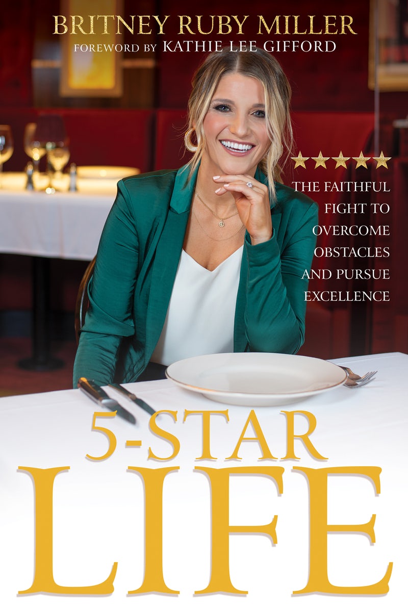 Cover image for 5-Star Life, isbn: 9781641237505