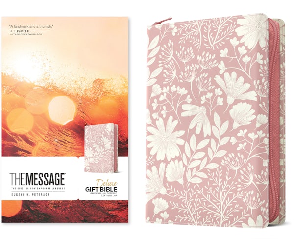 Cover image for The Message Deluxe Gift Zipper Bible (Leather-Look, Garden Blush), isbn: 9798898022433