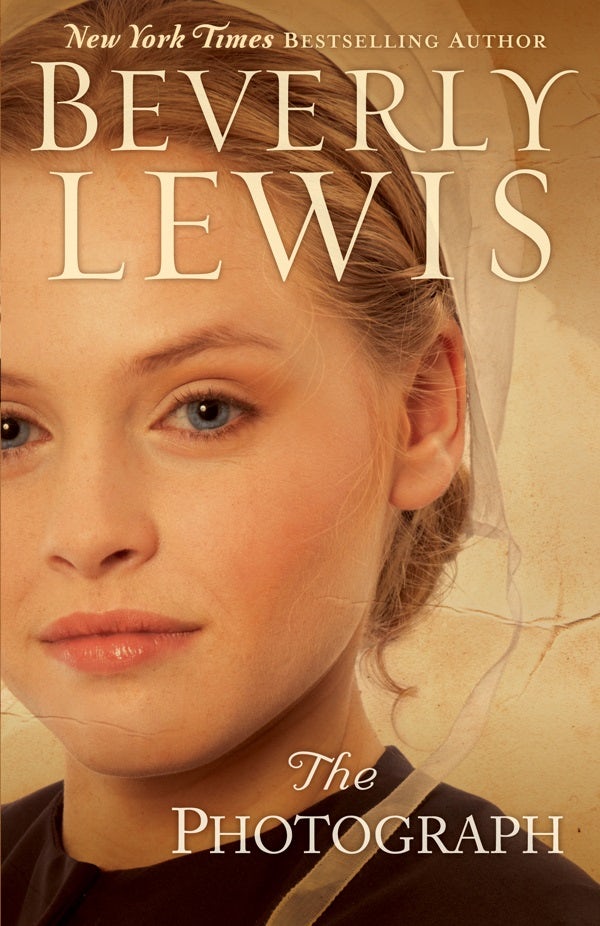 Cover image for The Photograph, isbn: 9780764212475
