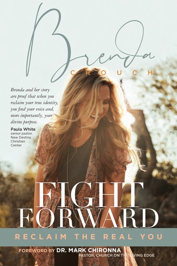 Cover image for Fight Forward, isbn: 9781424557905