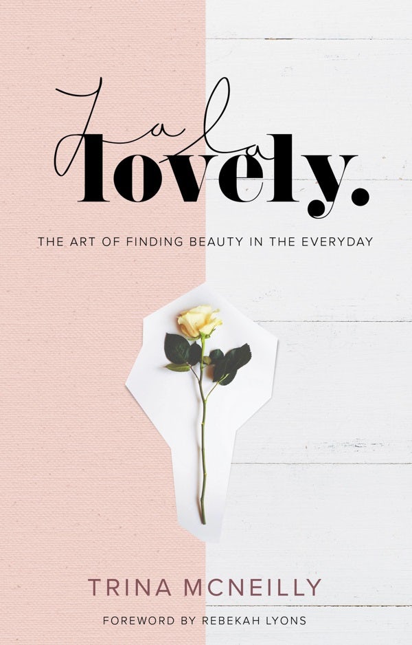 Cover image for La La Lovely, isbn: 9781478920762