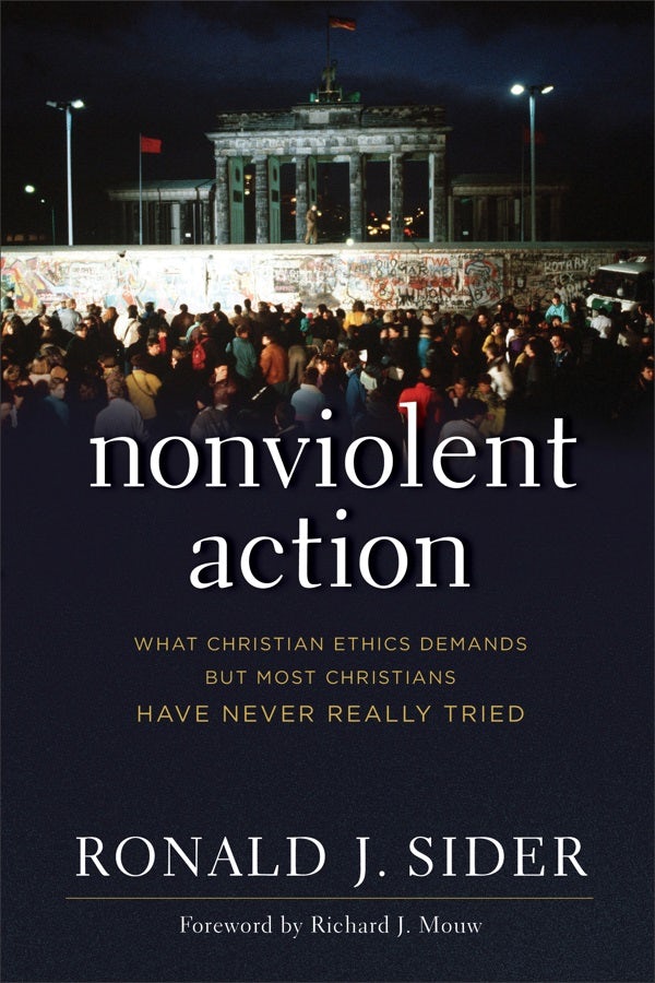 Cover image for Nonviolent Action, isbn: 9781587433665